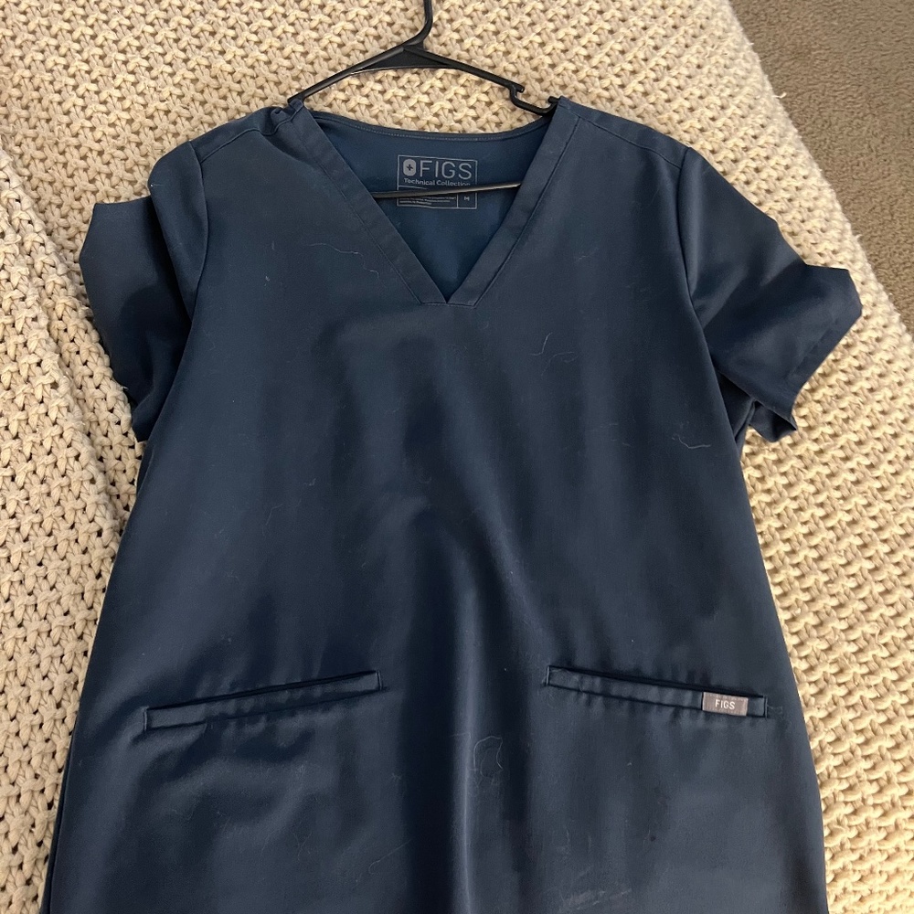 Women’s Dark Harbor Casma Three Pocket Scrub Top